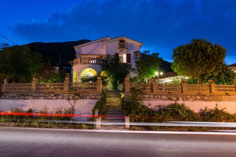 Blue Horizon Studios & Apartments  - pic #3