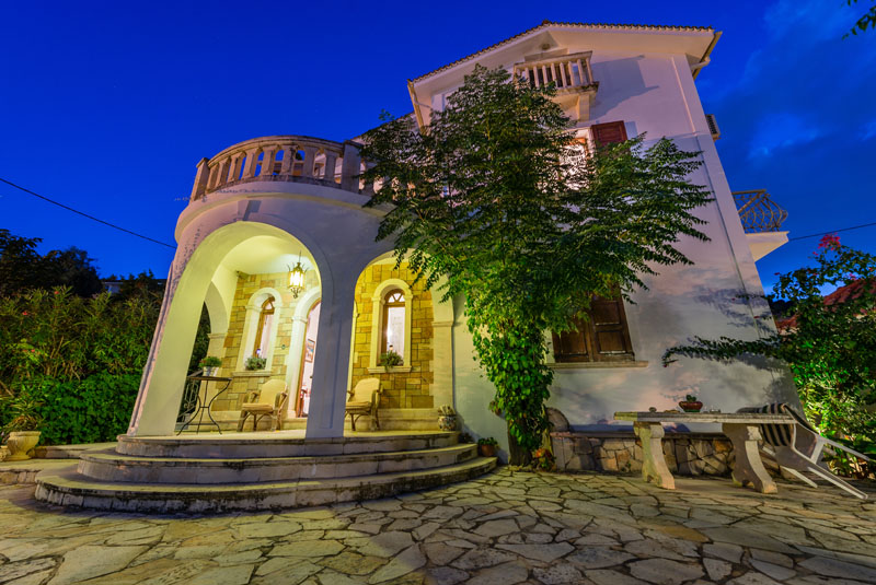 Blue Horizon Studios & Apartments  - pic #1