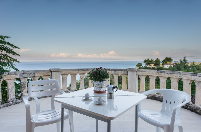 Blue Horizon Studios & Apartments  - pic #4