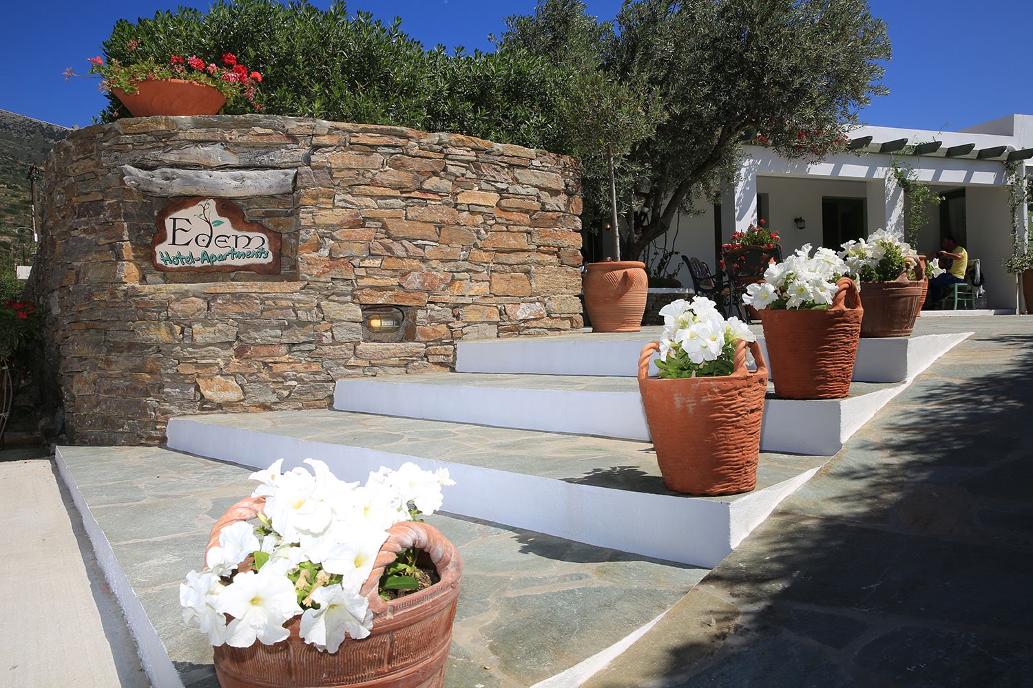 Edem Hotel Apartments