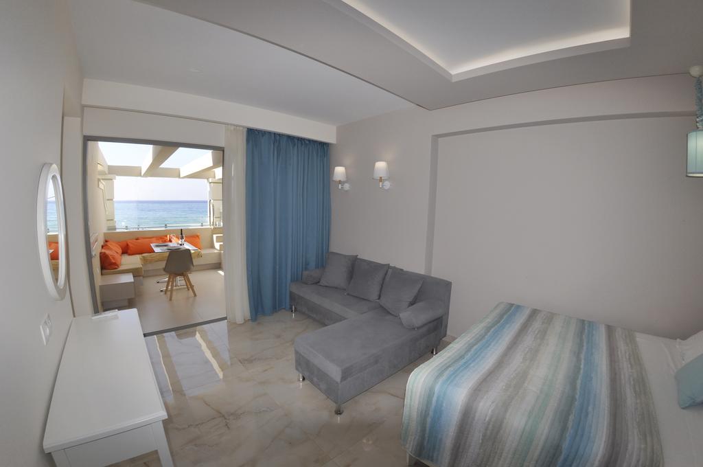 Agios Gordios Beach Resort 