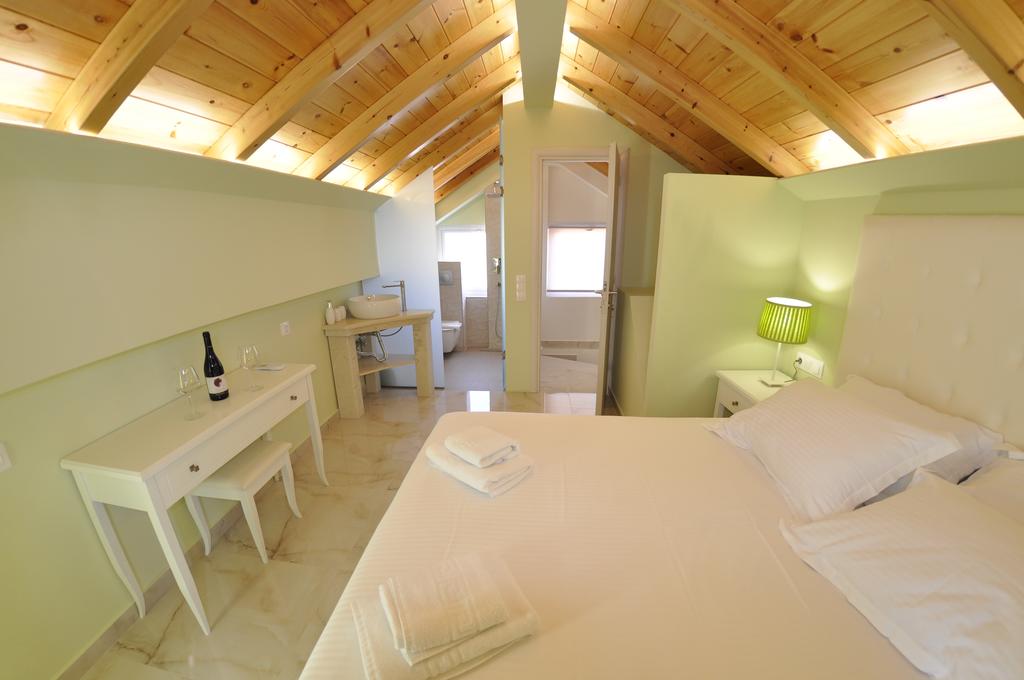 Agios Gordios Beach Resort 