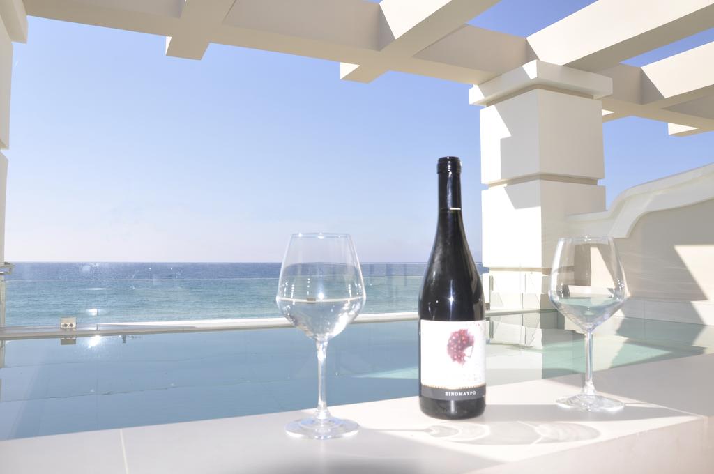 Agios Gordios Beach Resort 