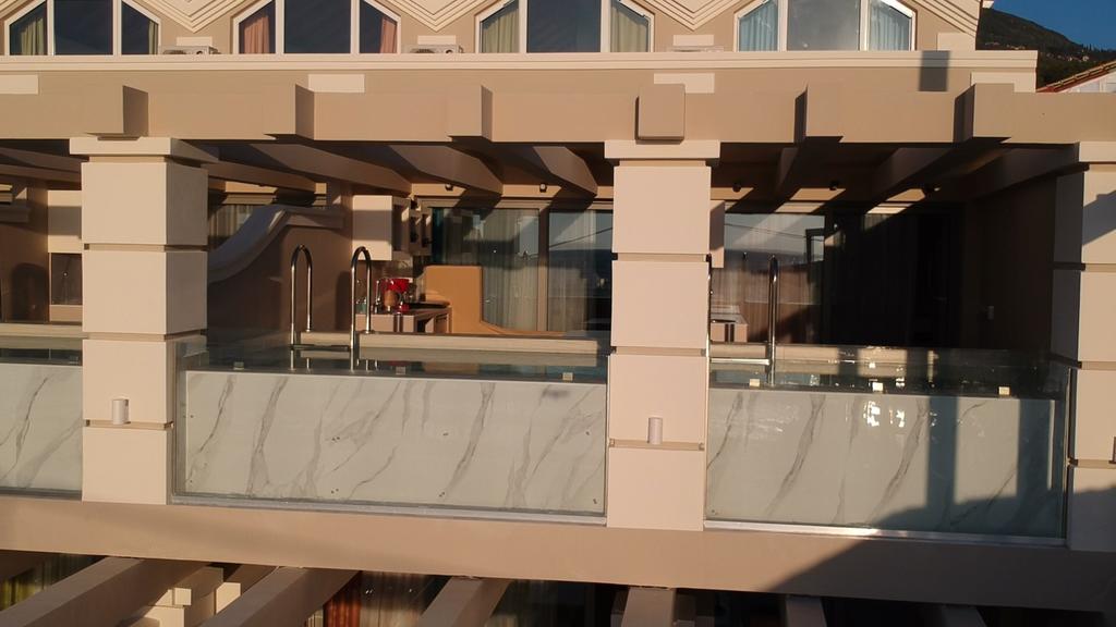 Agios Gordios Beach Resort 