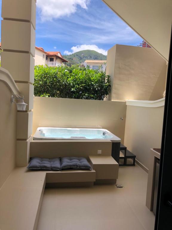 Agios Gordios Beach Resort 