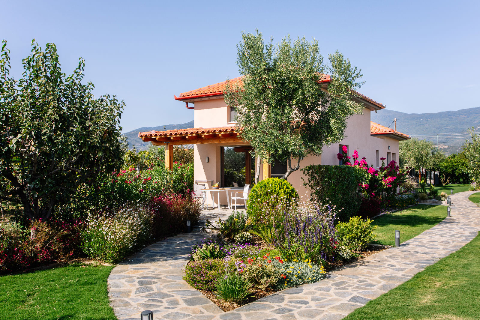 Elite Cottages - Adults Only