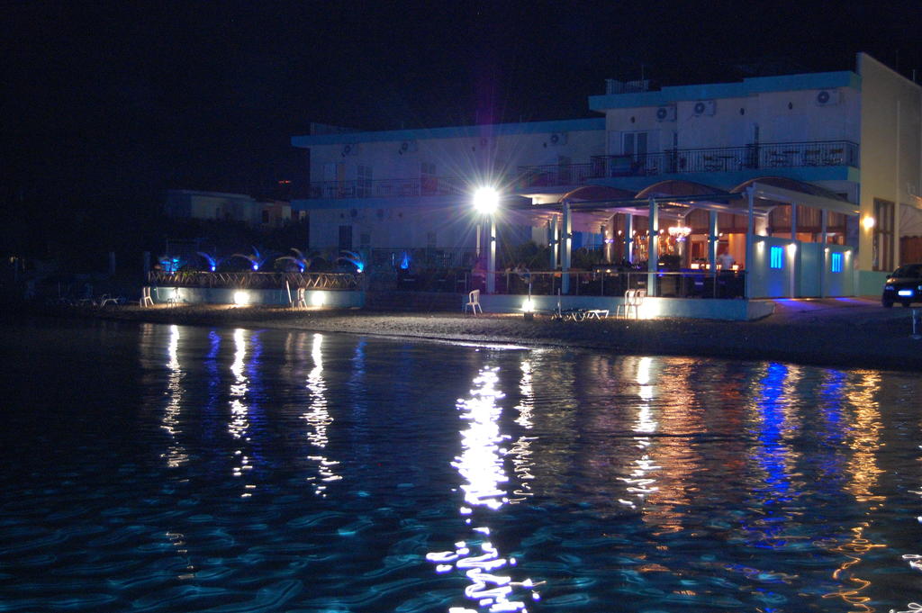 Artemis Hotel  - pic #2
