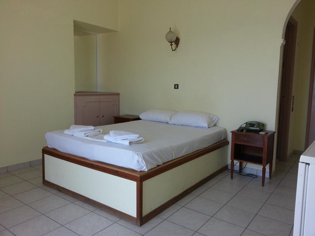 Artemis Hotel  - pic #5