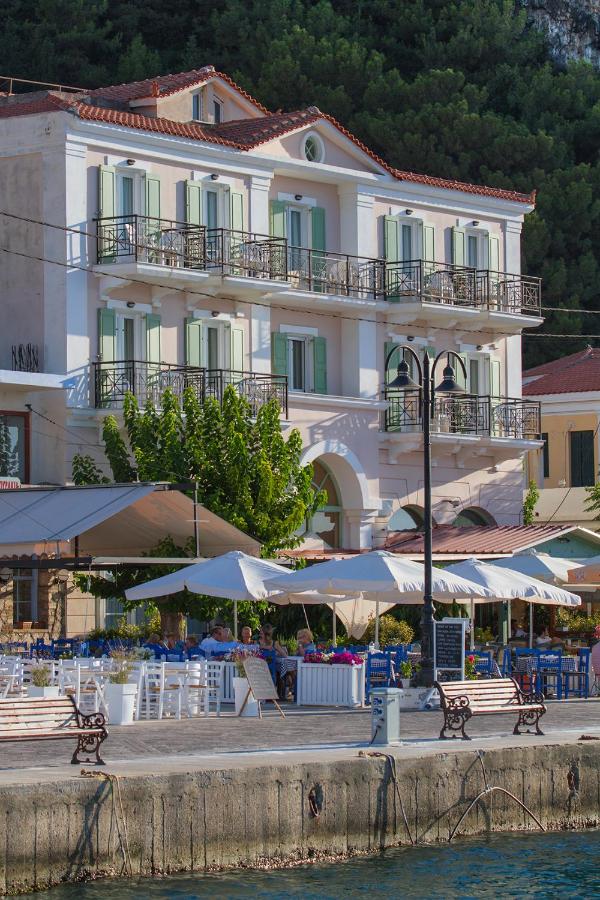 Samaina Port Hotel 