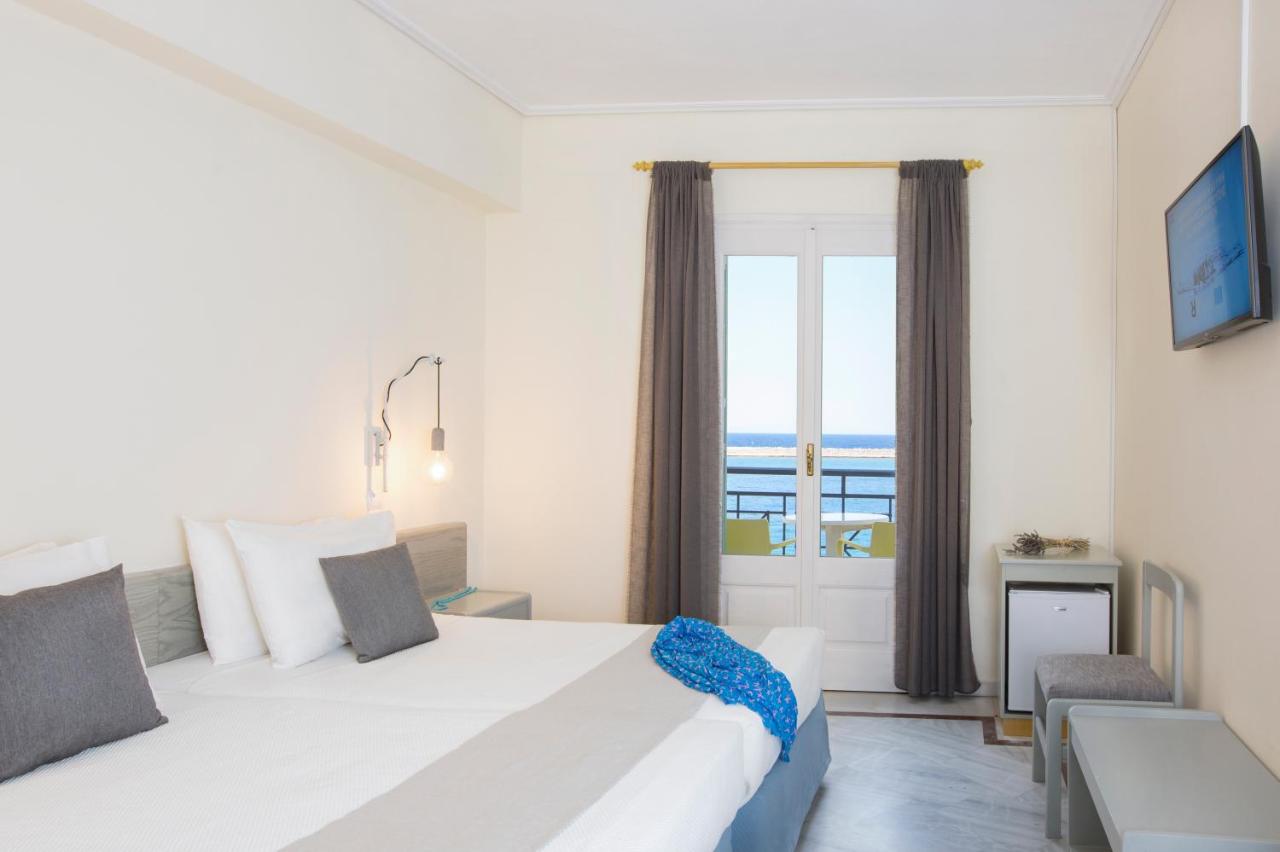 Samaina Port Hotel 