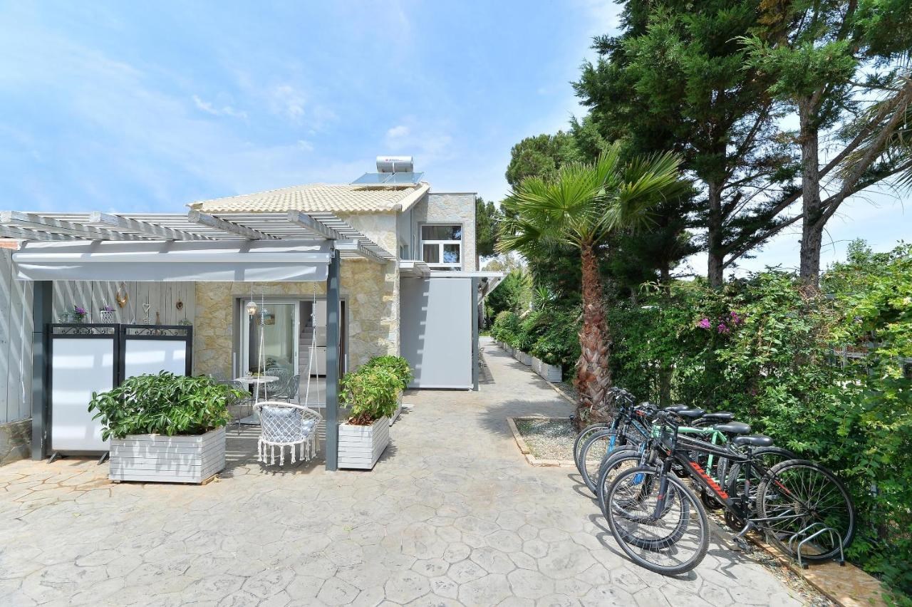 Alekos Luxury Suites Free 24h Transportation From - To Airport